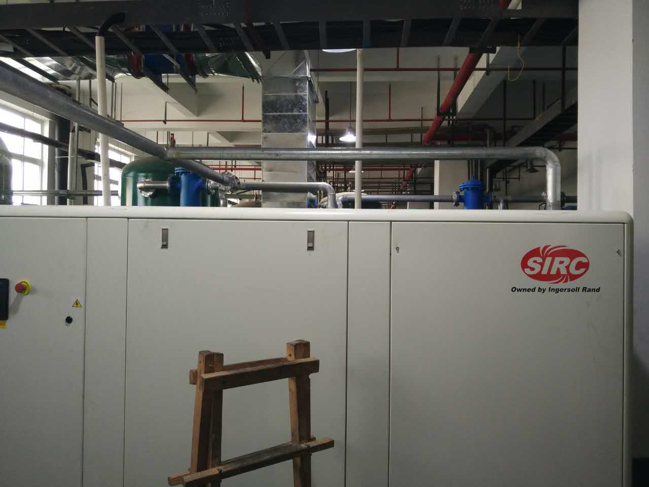 250kw螺桿式空壓機