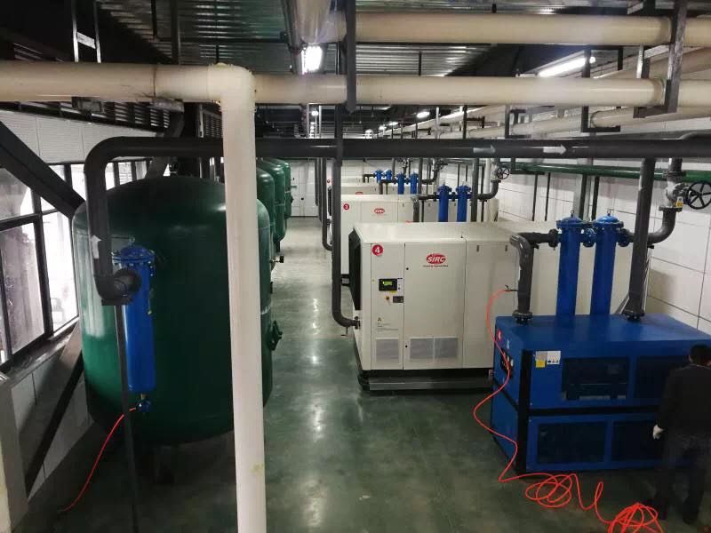 水冷噴油螺桿式空壓機(jī)